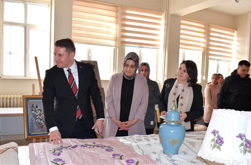 Kaymakam Göktaş, Aile Destek Merkezlerini Ziyaret Etti